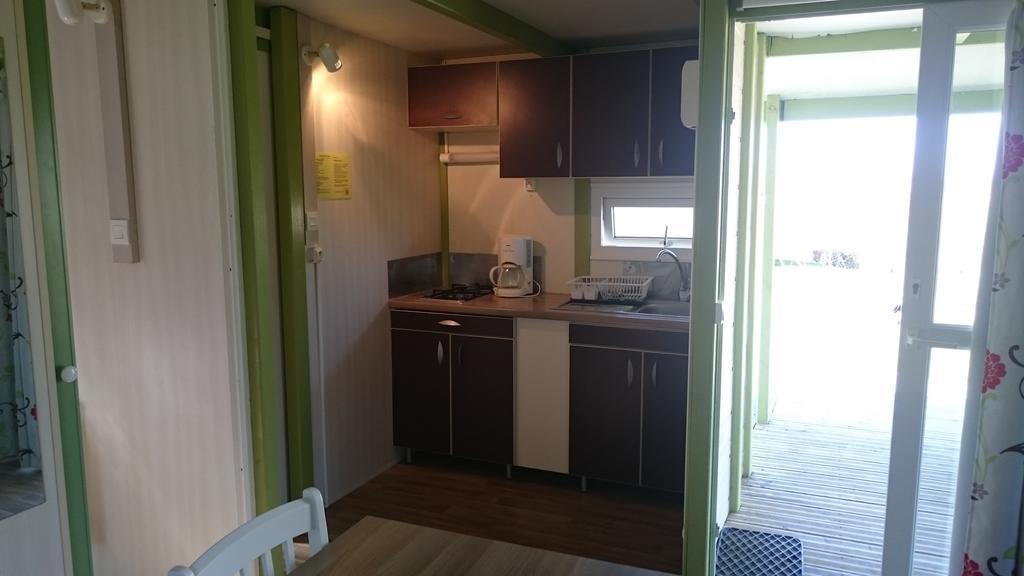 Camping Des Rulieres Hotel Saint-Valérien Eksteriør billede
