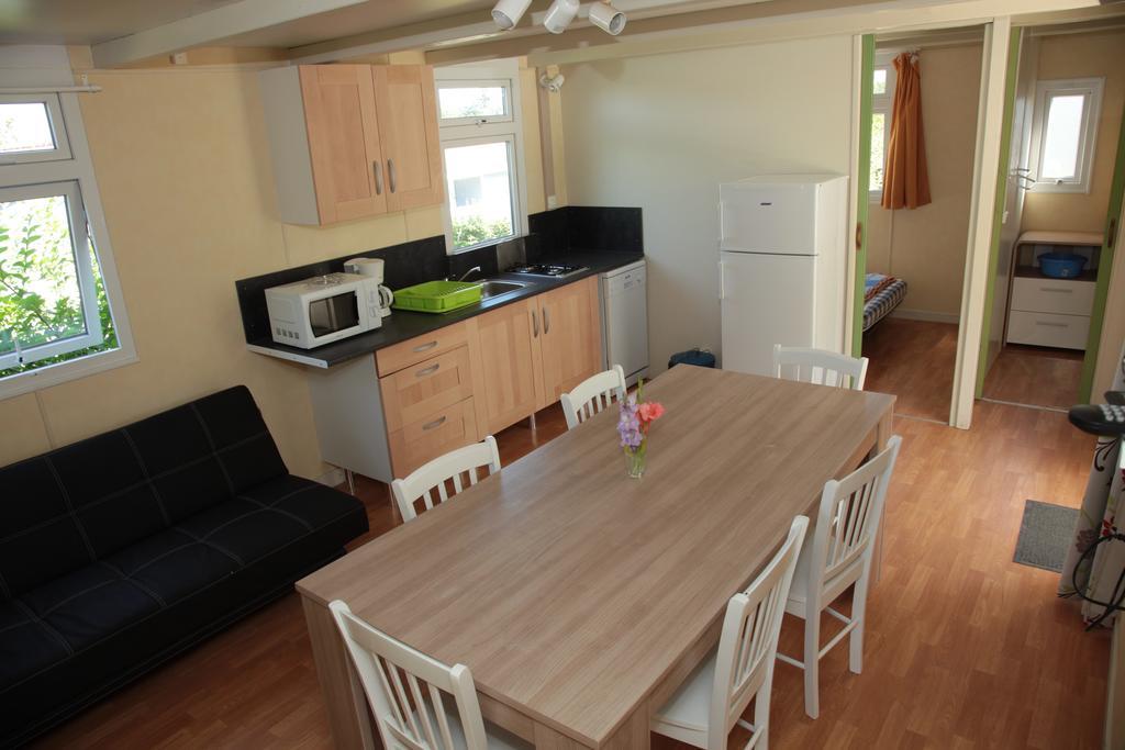 Camping Des Rulieres Hotel Saint-Valérien Eksteriør billede