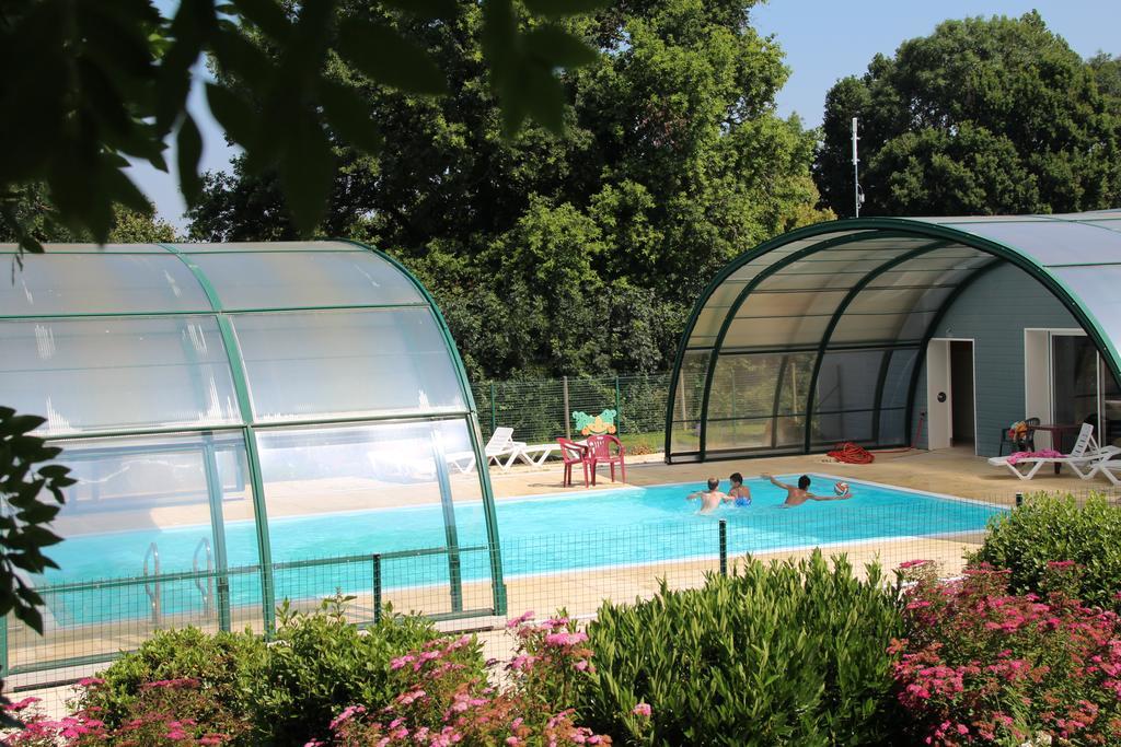 Camping Des Rulieres Hotel Saint-Valérien Eksteriør billede